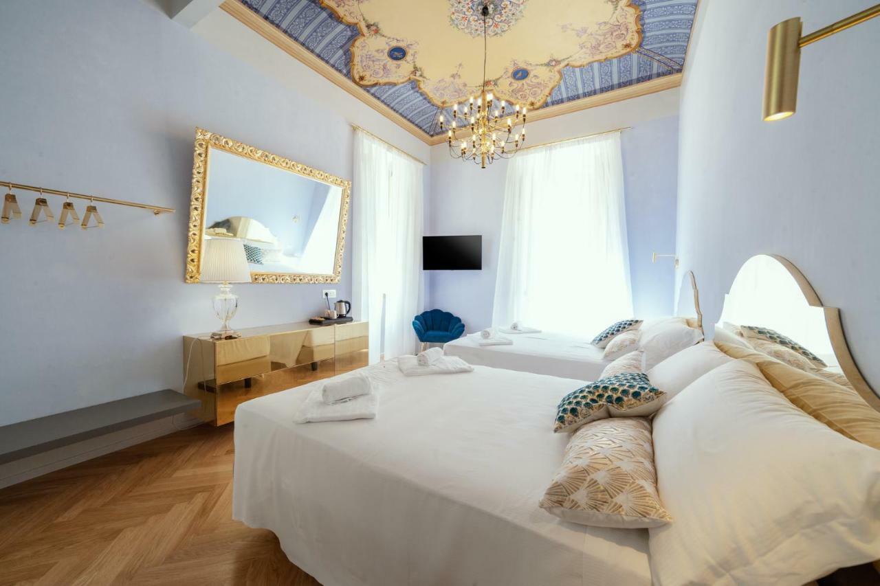 Palazzo Dei Grifoni - Luxury Suites - ซัน เบเนเดตโต เดล ตรอนโต ภายนอก รูปภาพ