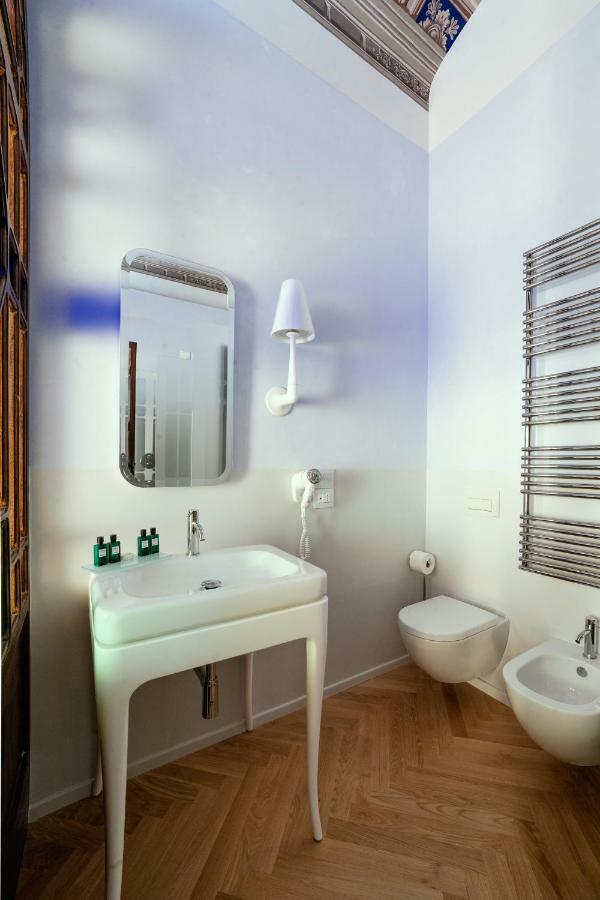 Palazzo Dei Grifoni - Luxury Suites - ซัน เบเนเดตโต เดล ตรอนโต ภายนอก รูปภาพ