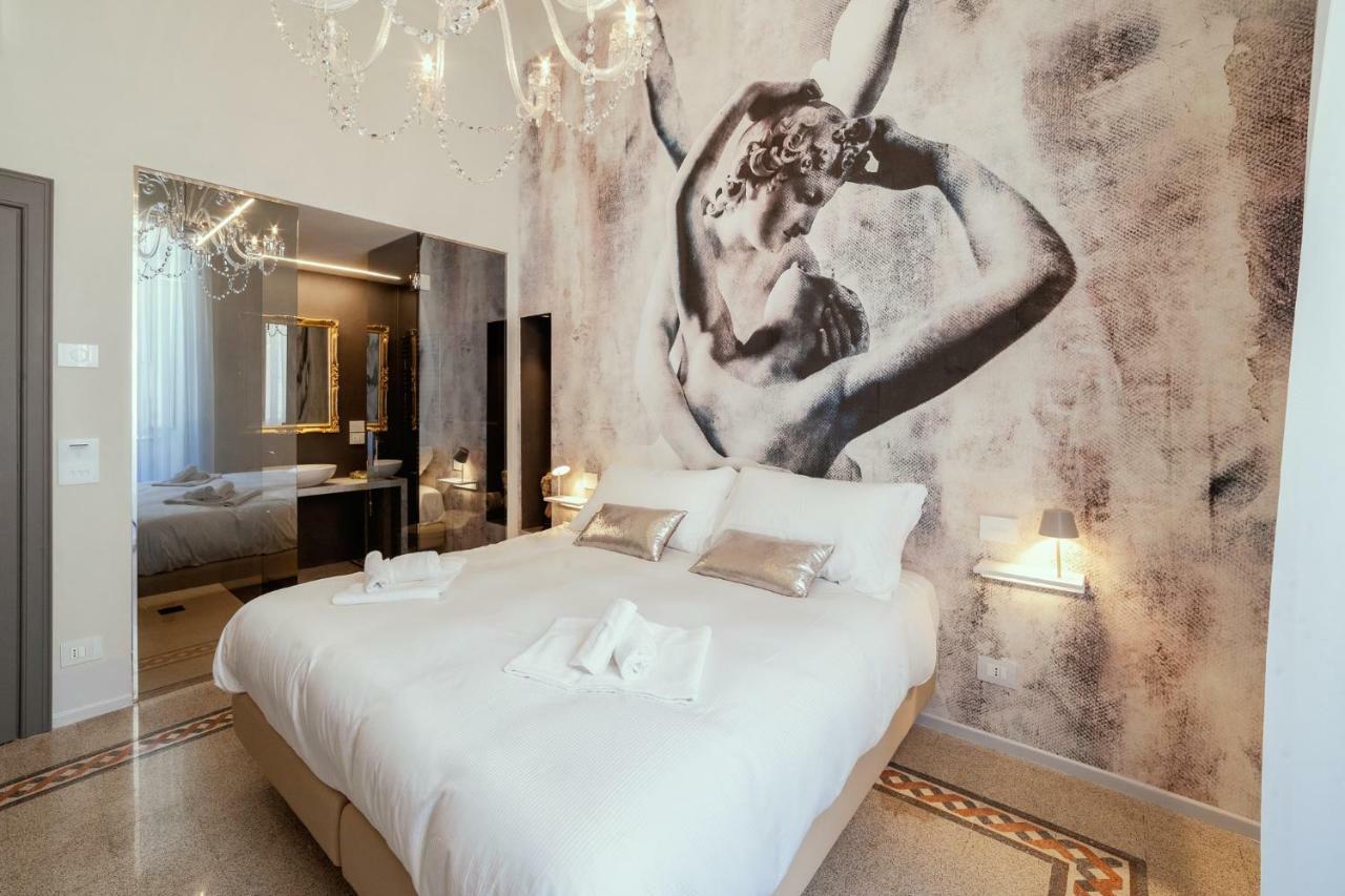 Palazzo Dei Grifoni - Luxury Suites - ซัน เบเนเดตโต เดล ตรอนโต ภายนอก รูปภาพ