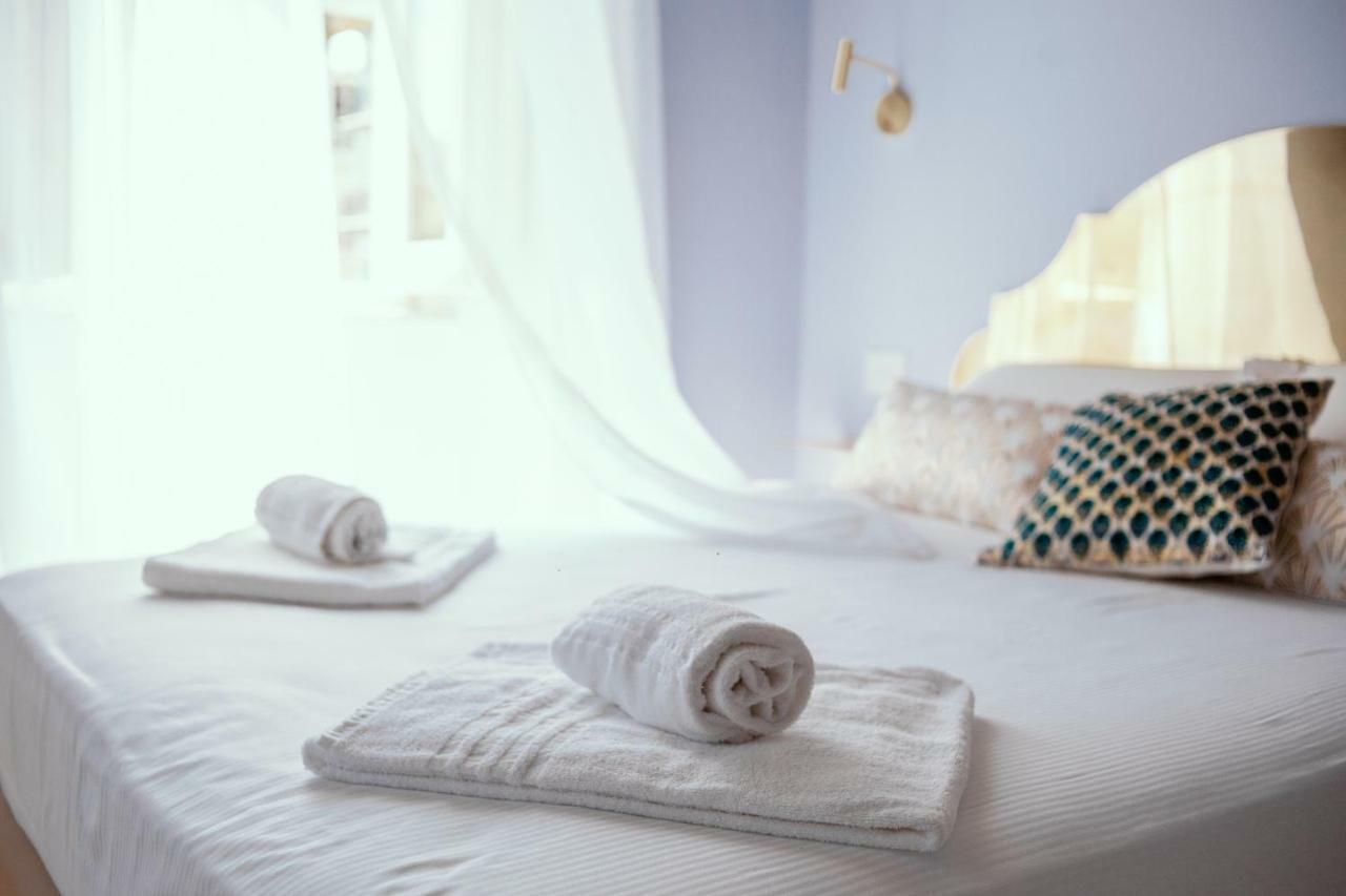 Palazzo Dei Grifoni - Luxury Suites - ซัน เบเนเดตโต เดล ตรอนโต ภายนอก รูปภาพ